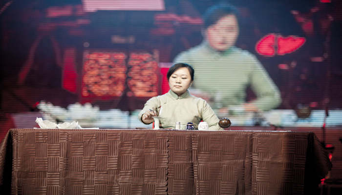 国学文化发展促进会2015年新年大会香道表演